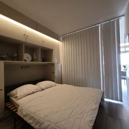 Lejlighed In Near Sandy *